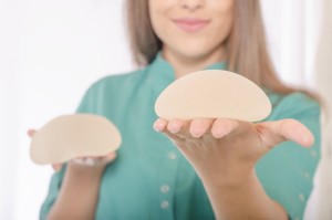 breast-implants-pregnancy